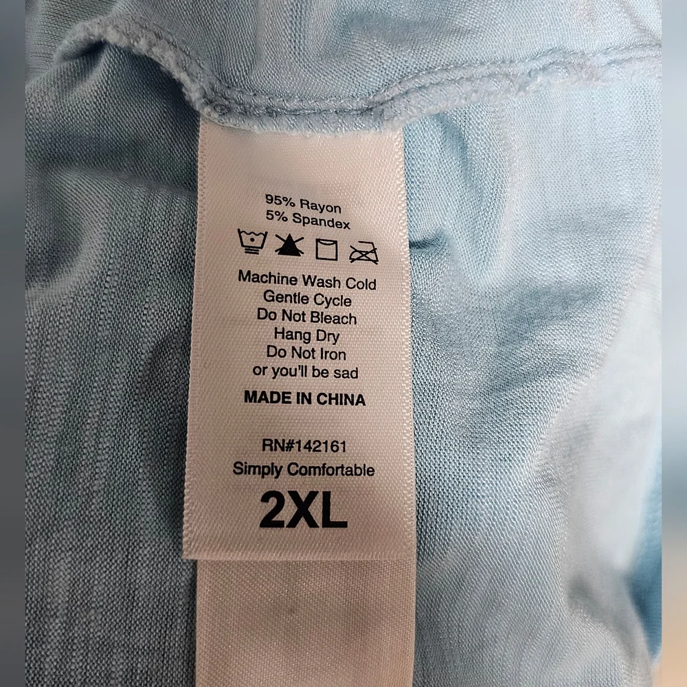LuLaRoe Soft Sky Blue Short Sleeve Top G - Picture 5 of 5
